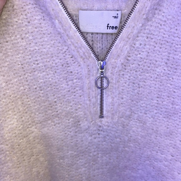 White aritzia sweater - Picture 4 of 4